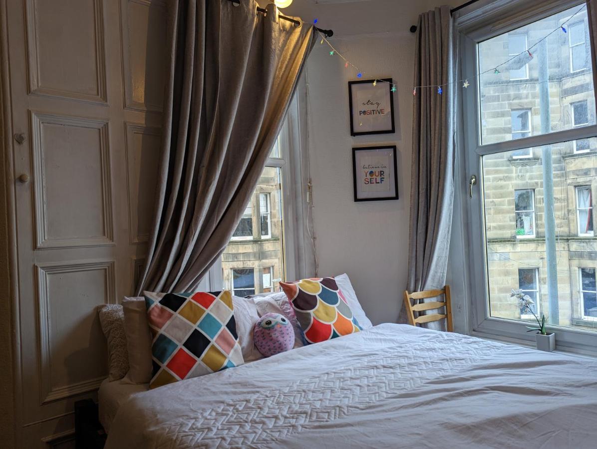 Huge Room In The City Edinburgh Eksteriør bilde
