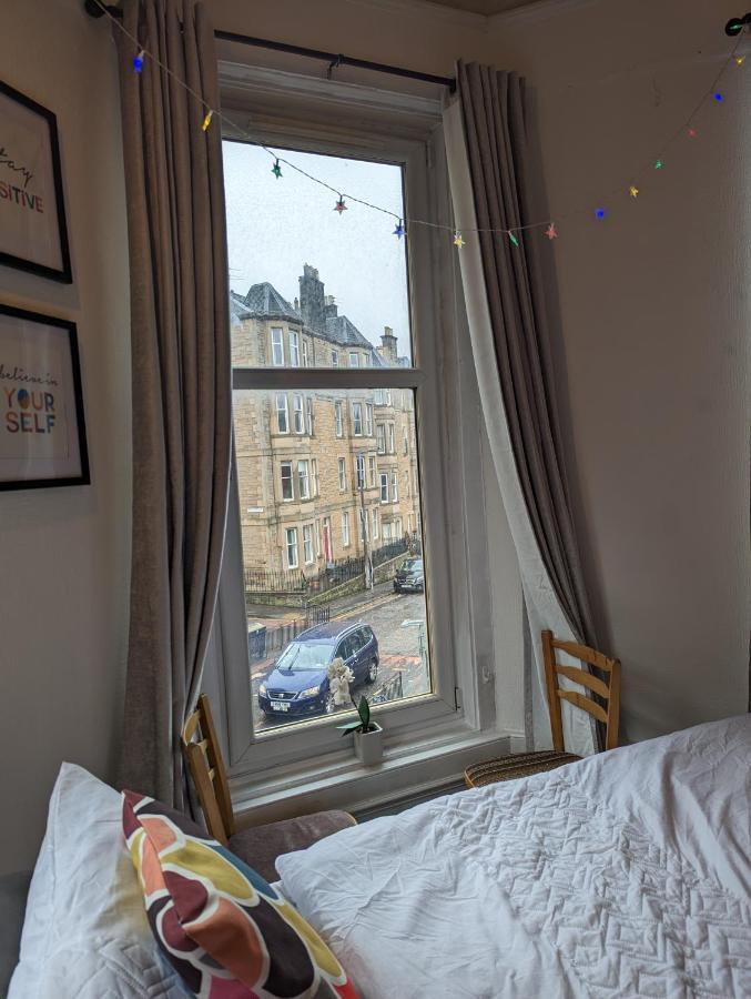 Huge Room In The City Edinburgh Eksteriør bilde